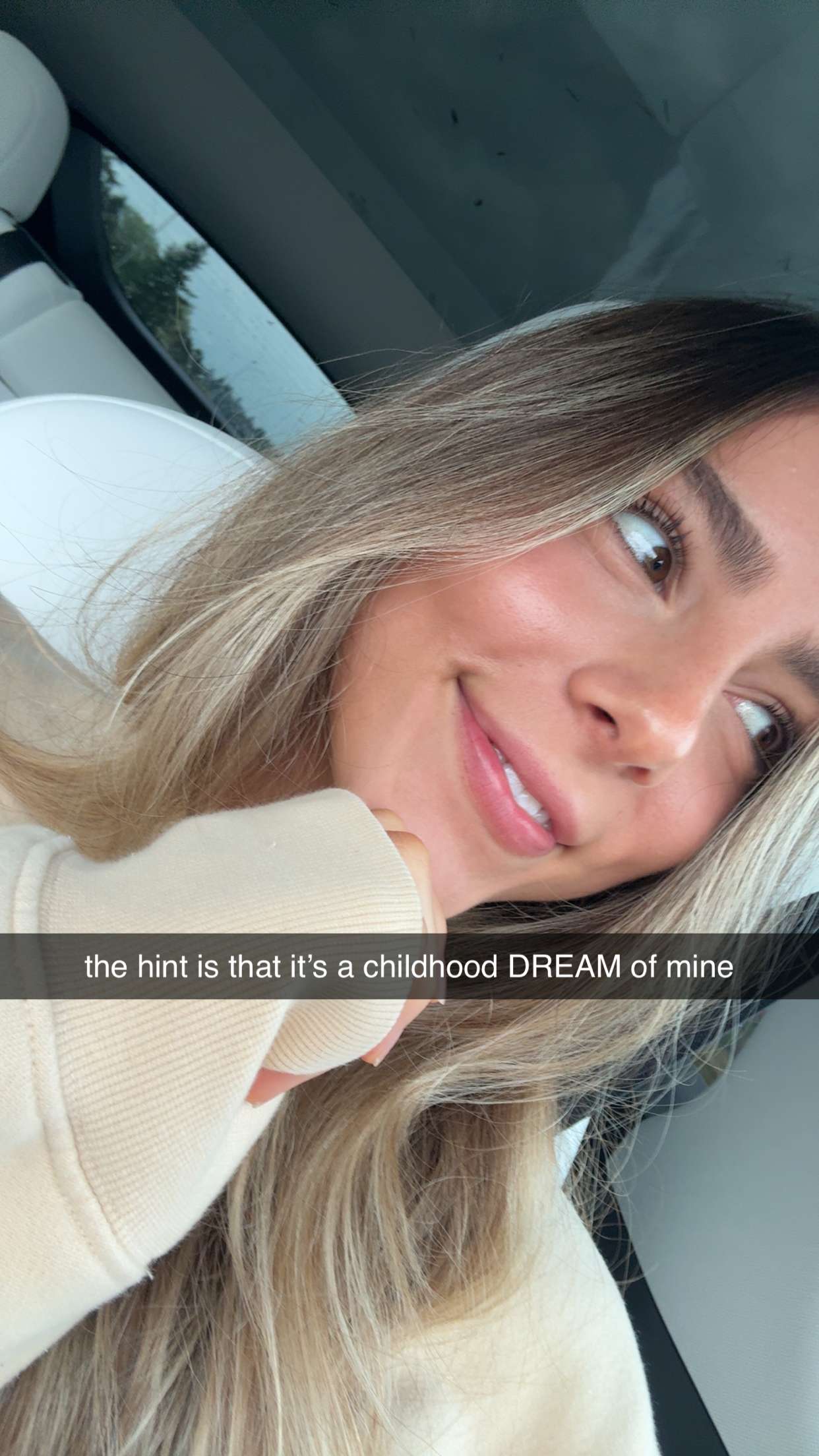 meelahrobbins snapchat image archive image