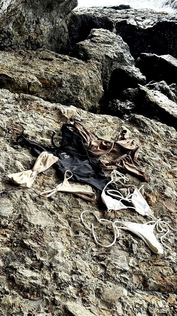 meelahrobbins image ~ Altpins