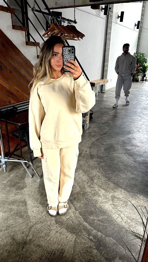 meelahrobbins image ~ Altpins