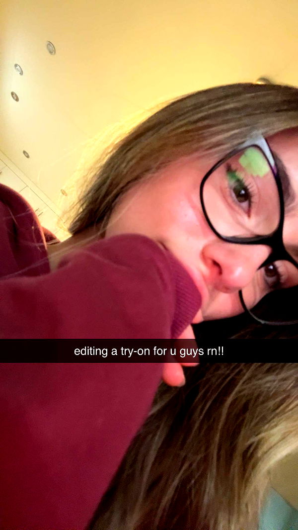 meelahrobbins image ~ Altpins