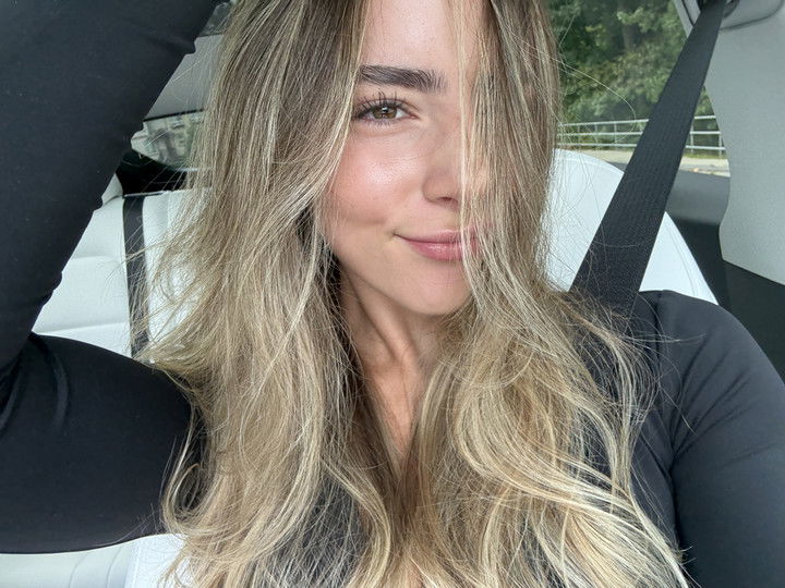 meelahrobbins snapchat image archive image