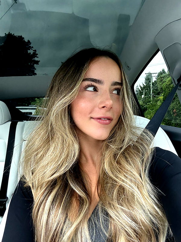 meelahrobbins image ~ Altpins