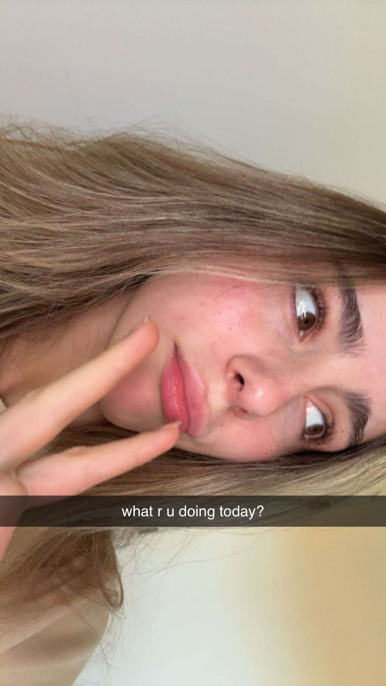 meelahrobbins snapchat image archive image