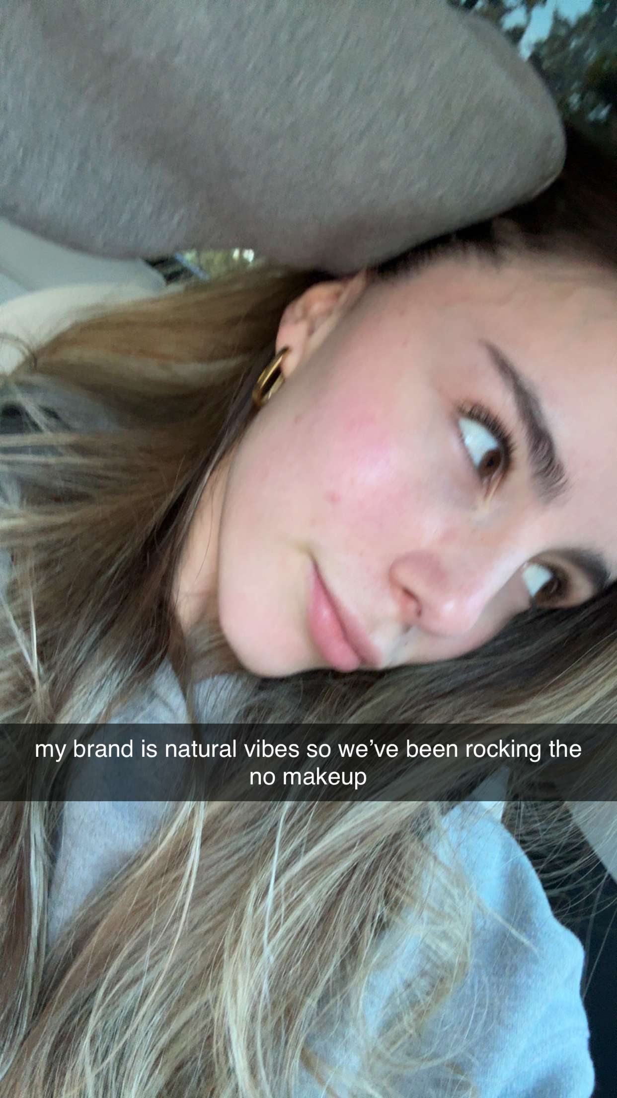 meelahrobbins snapchat image archive image