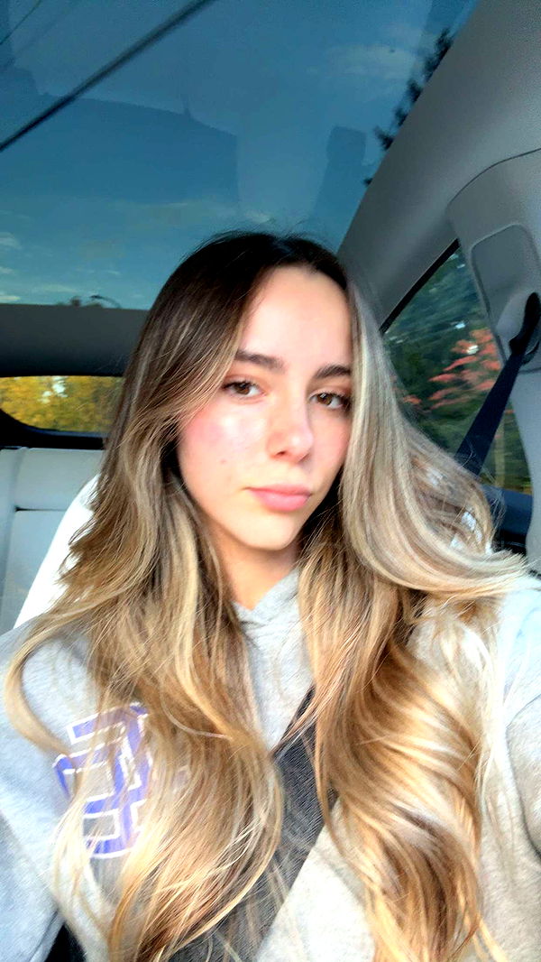 meelahrobbins image ~ Altpins