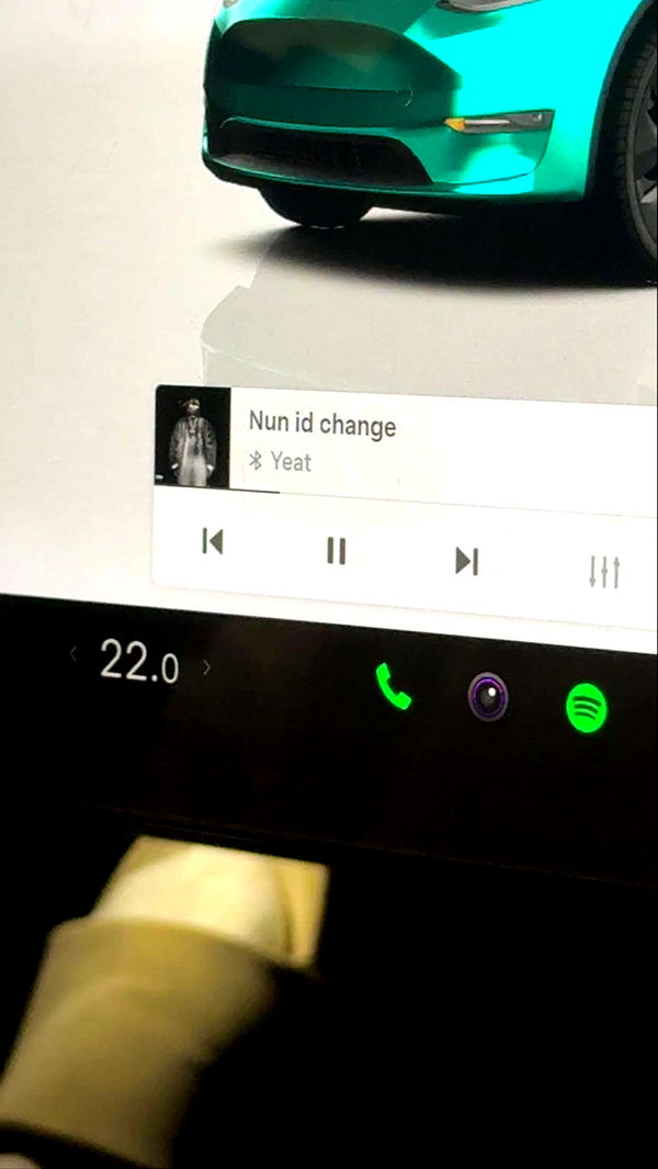 meelahrobbins image ~ Altpins