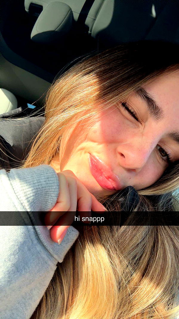 meelahrobbins image ~ Altpins