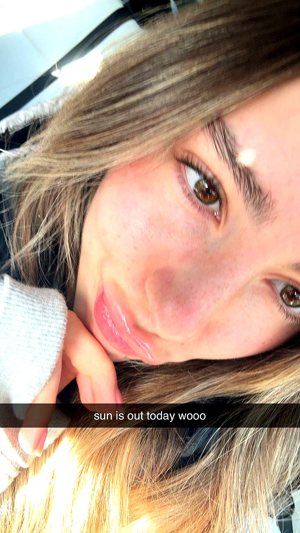 meelahrobbins image ~ Altpins