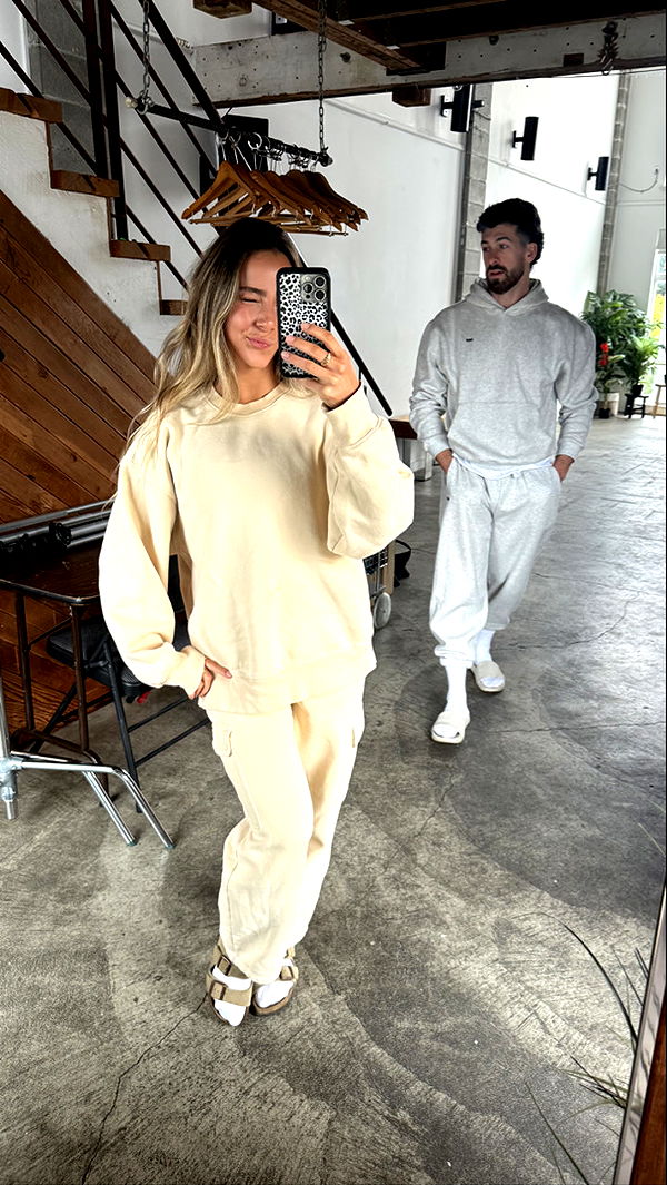 meelahrobbins image ~ Altpins