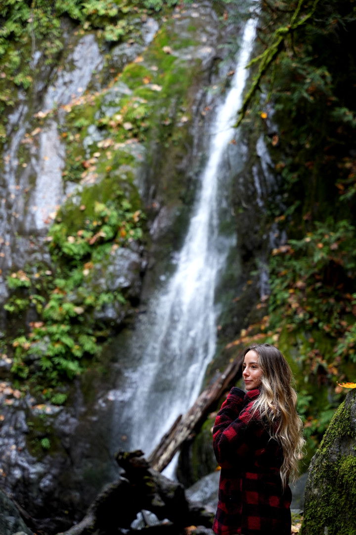 meelahrobbins snapchat image archive image