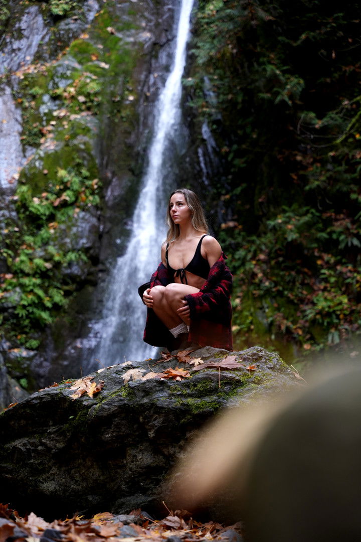 meelahrobbins snapchat image archive image