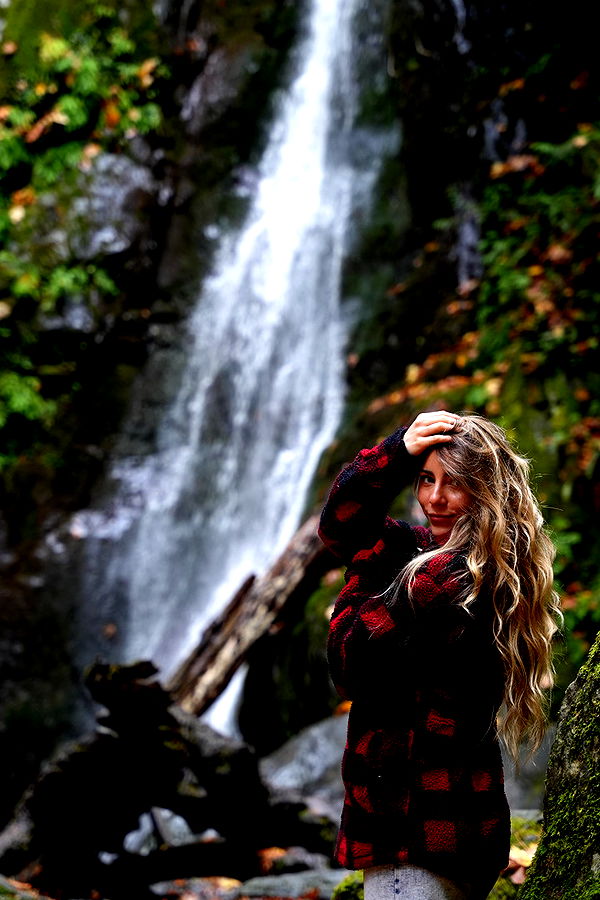 meelahrobbins image ~ Altpins