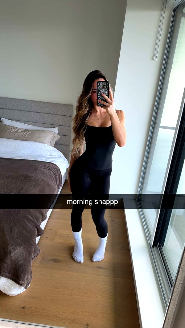 meelahrobbins image ~ Altpins