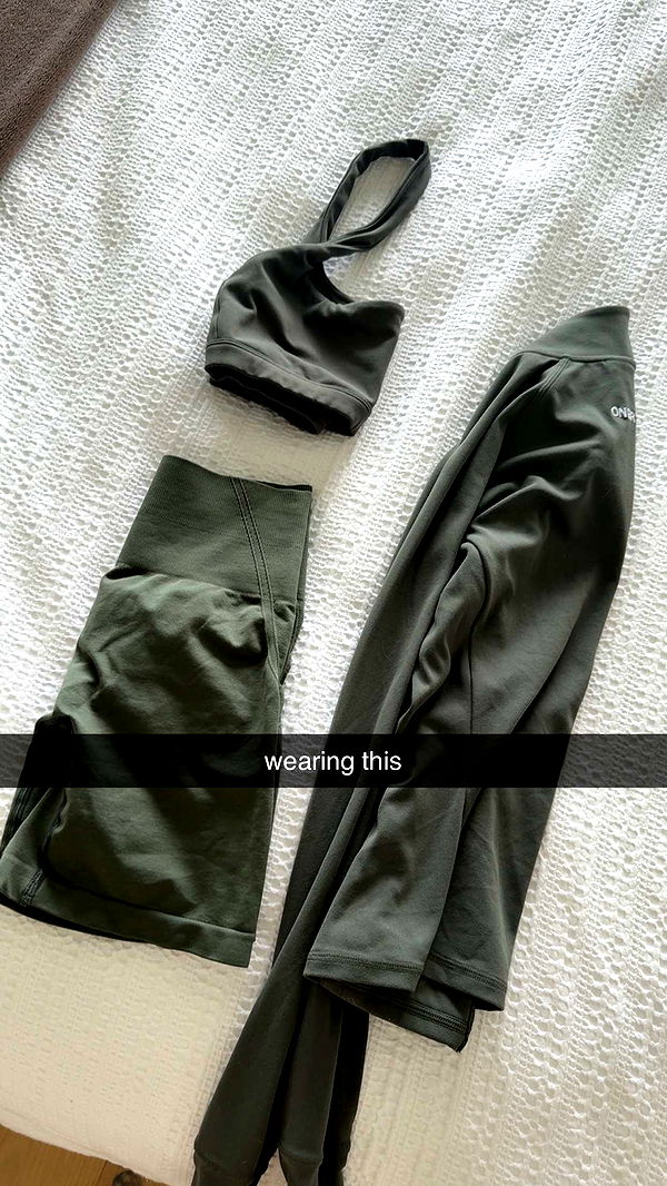 meelahrobbins image ~ Altpins