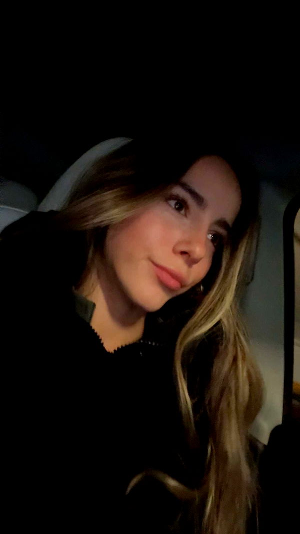 meelahrobbins image ~ Altpins