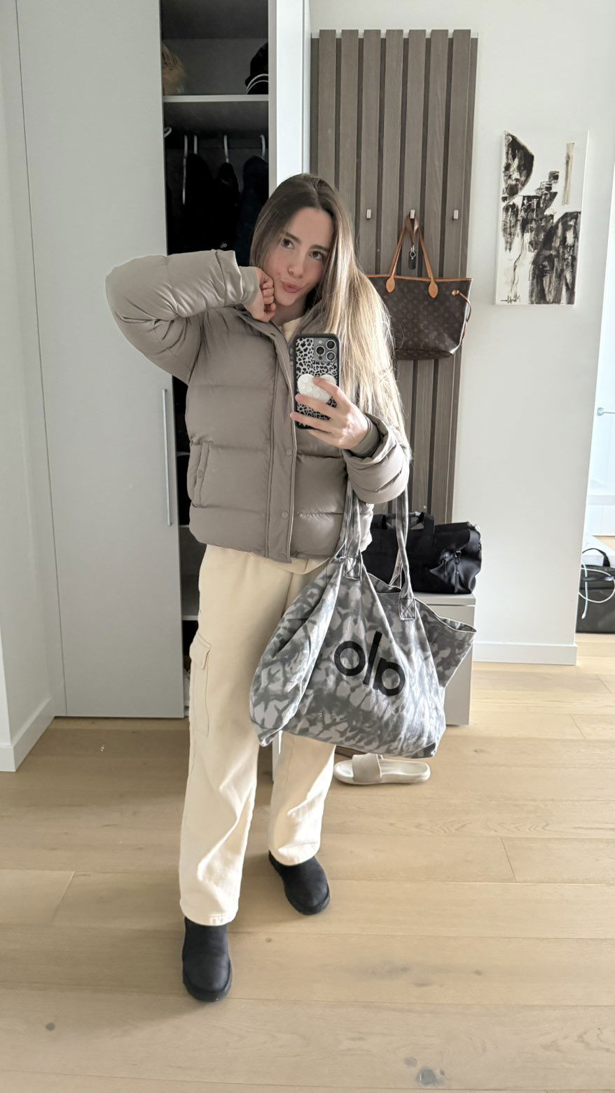 meelahrobbins snapchat image archive image