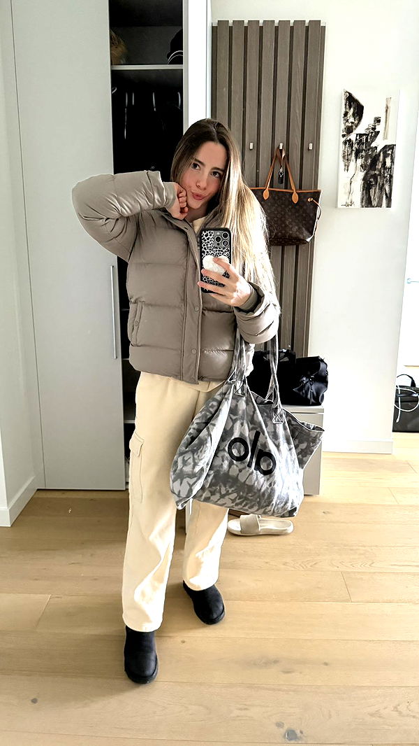 meelahrobbins image ~ Altpins