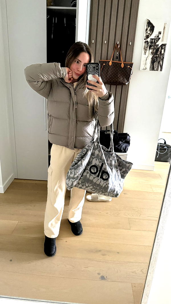 meelahrobbins image ~ Altpins