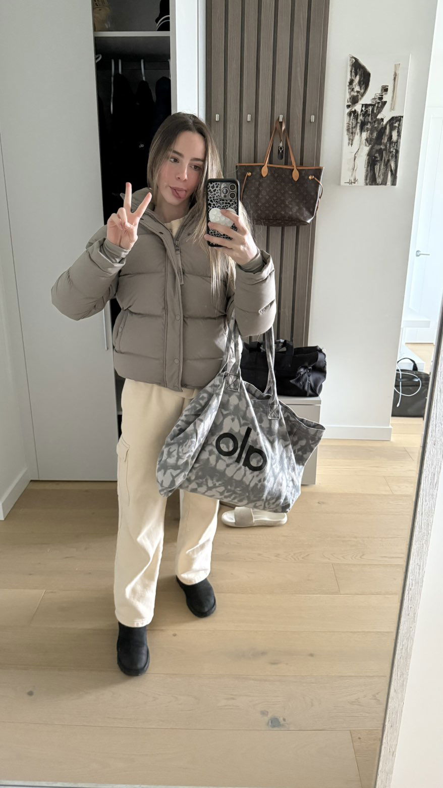 meelahrobbins snapchat image archive image