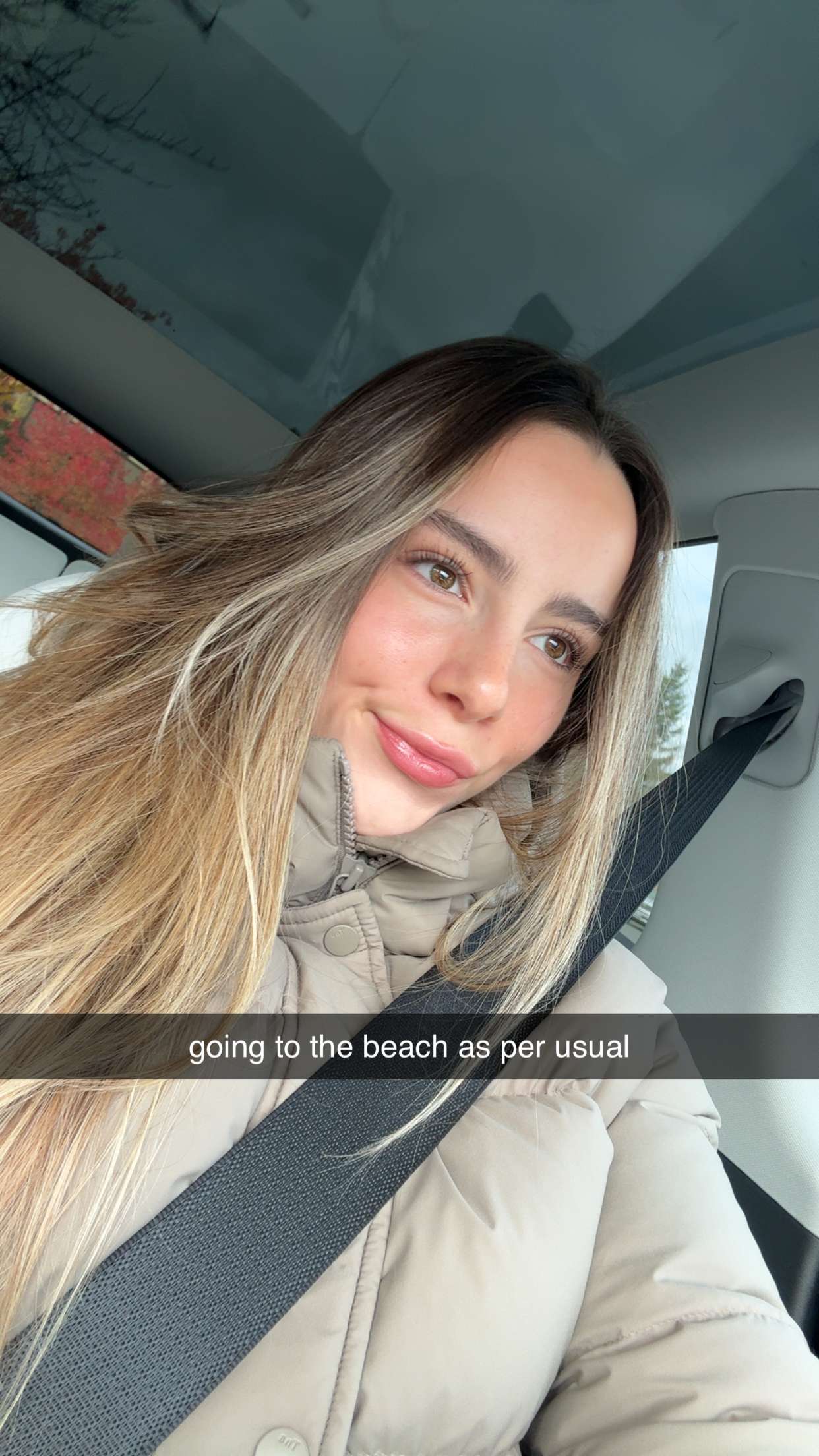 meelahrobbins snapchat image archive image