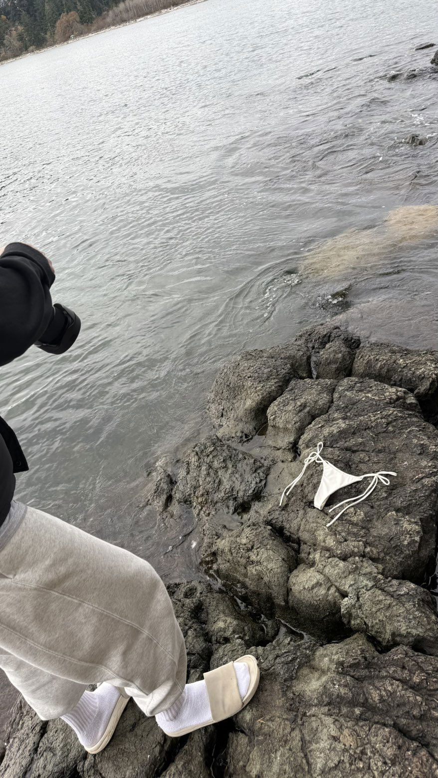 meelahrobbins snapchat image archive image