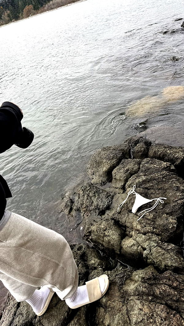 meelahrobbins image ~ Altpins