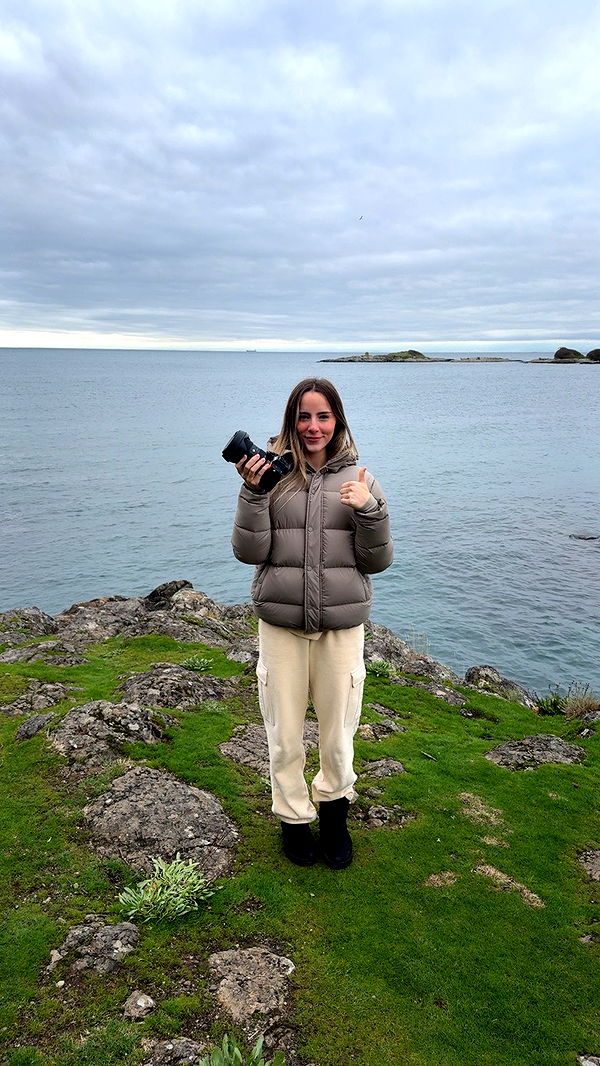 meelahrobbins image ~ Altpins