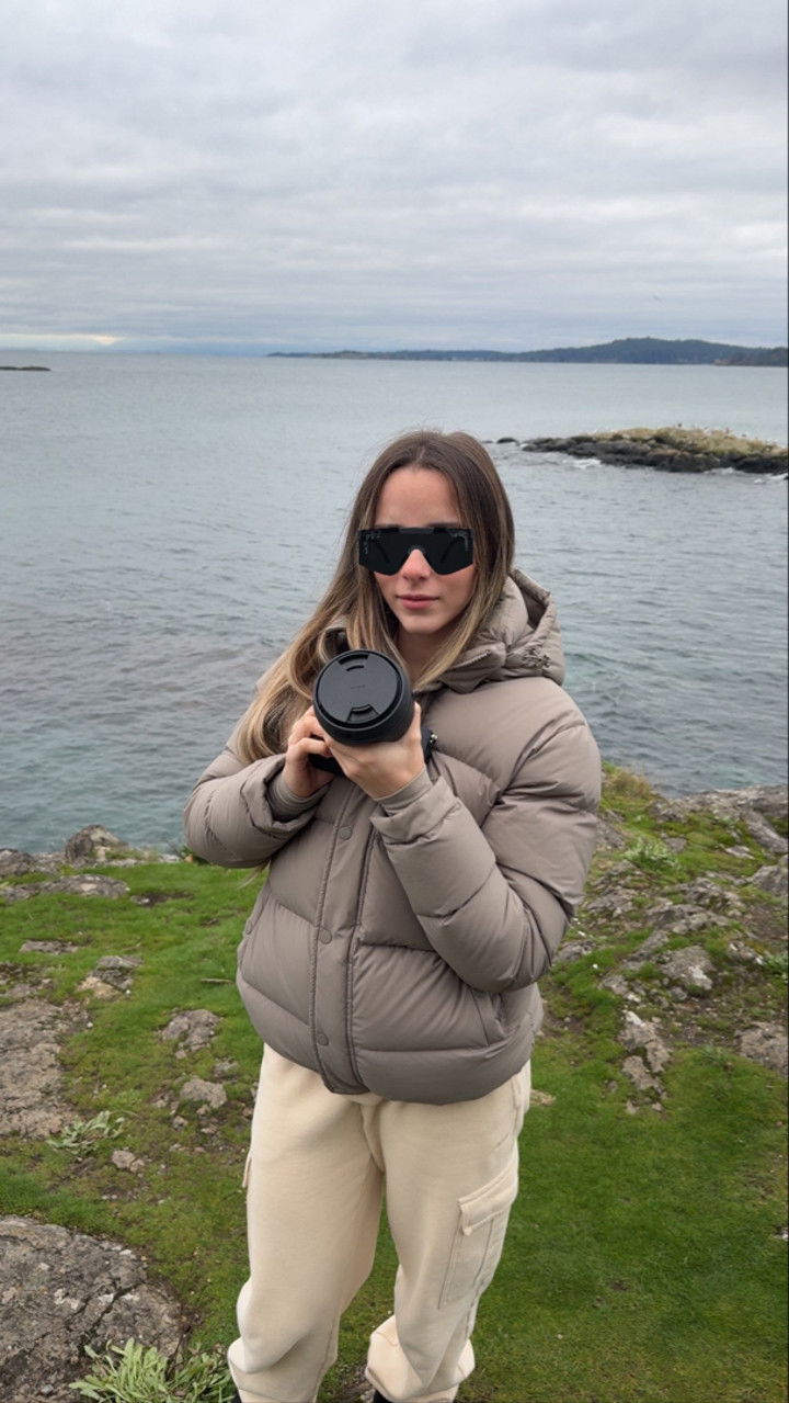 meelahrobbins snapchat image archive image