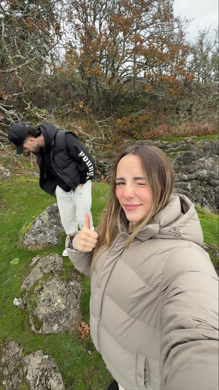 meelahrobbins snapchat image archive image