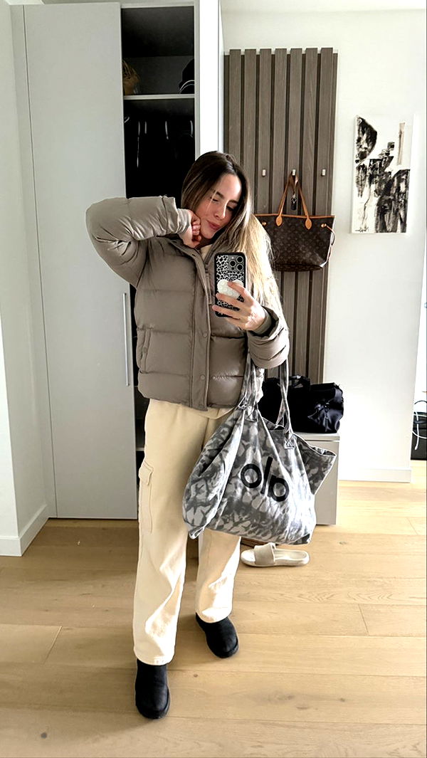 meelahrobbins image ~ Altpins