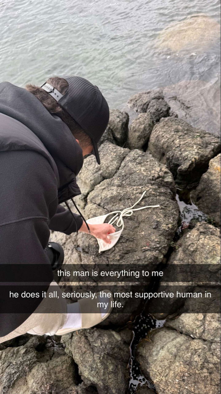 meelahrobbins snapchat image archive image