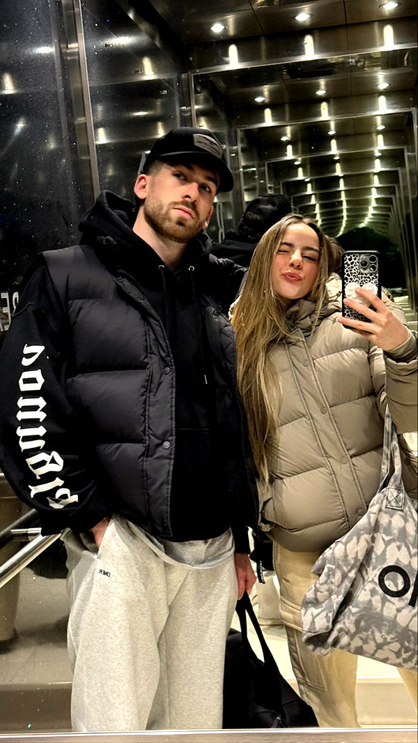 meelahrobbins image ~ Altpins