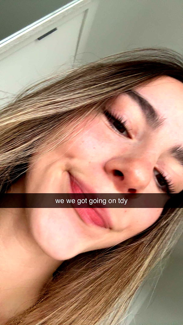 meelahrobbins image ~ Altpins