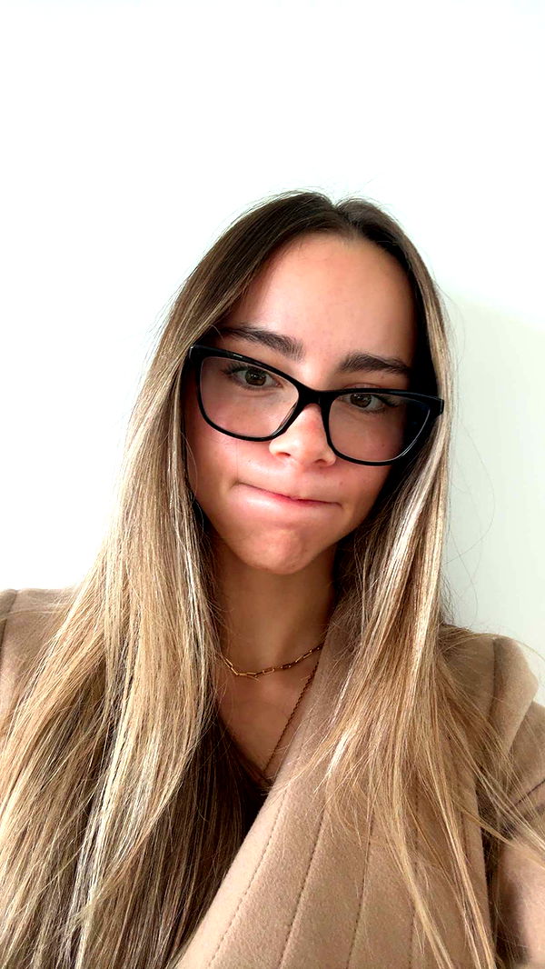 meelahrobbins image ~ Altpins