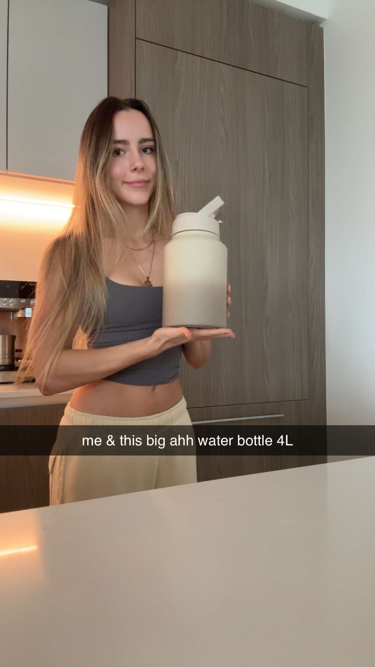 meelahrobbins snapchat image archive image