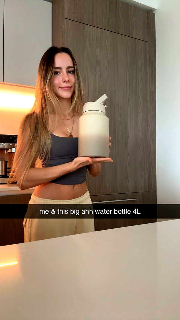 meelahrobbins image ~ Altpins