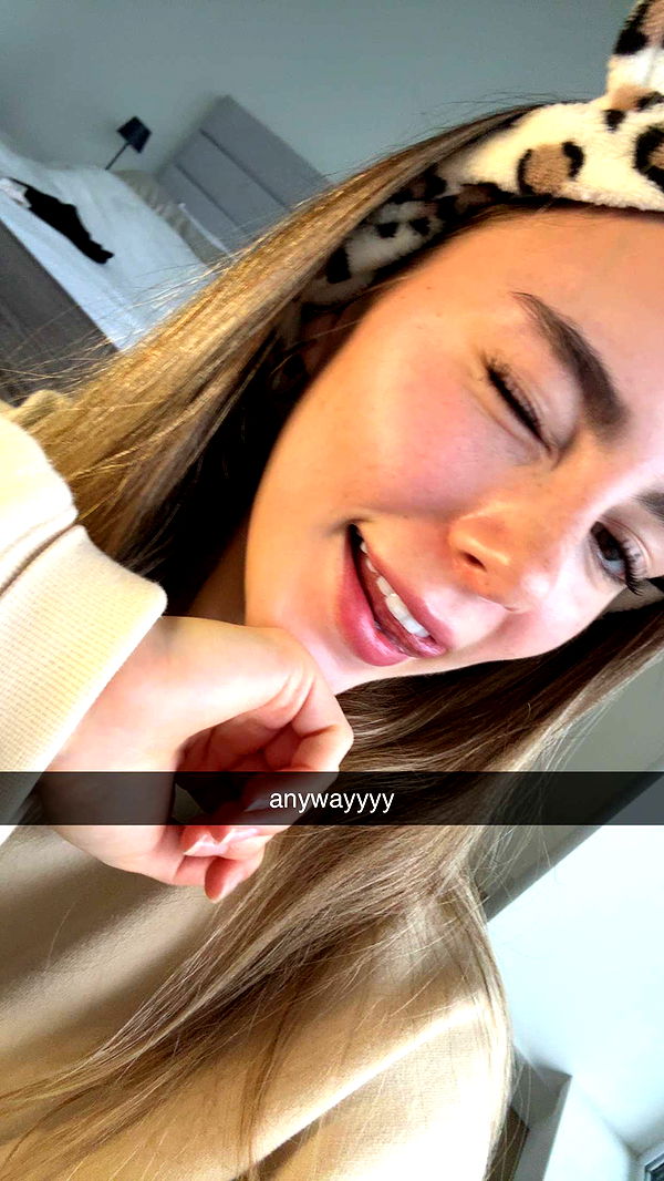 meelahrobbins image ~ Altpins