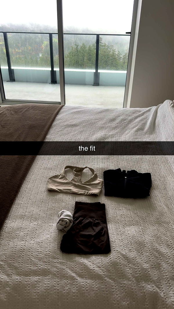 meelahrobbins image ~ Altpins