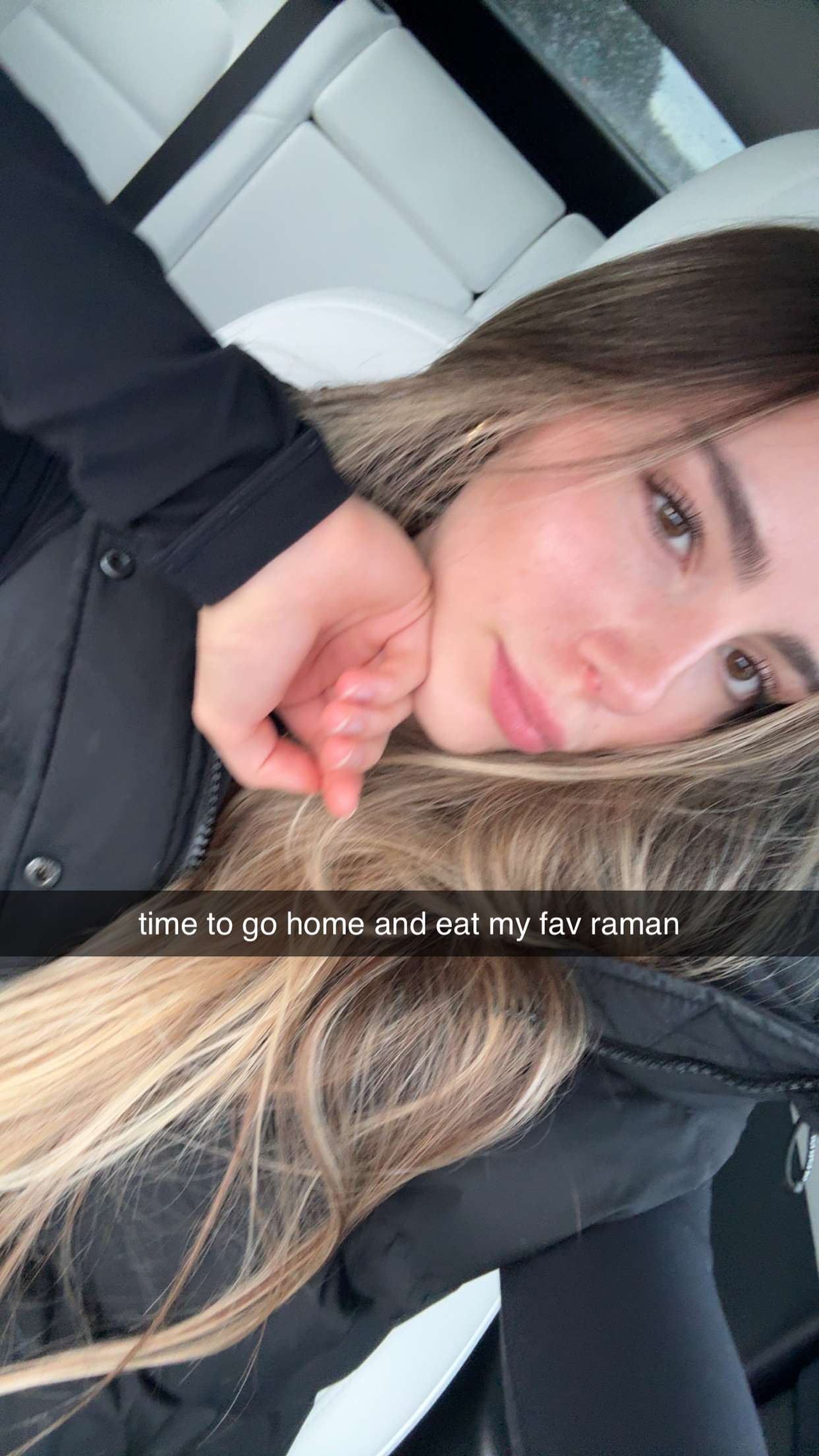 meelahrobbins snapchat image archive image