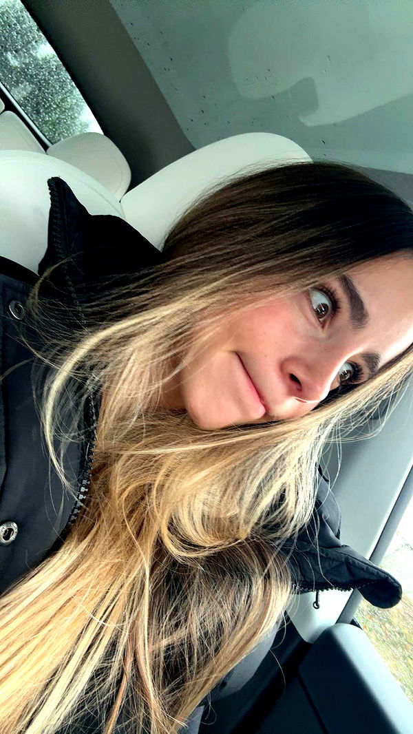 meelahrobbins image ~ Altpins