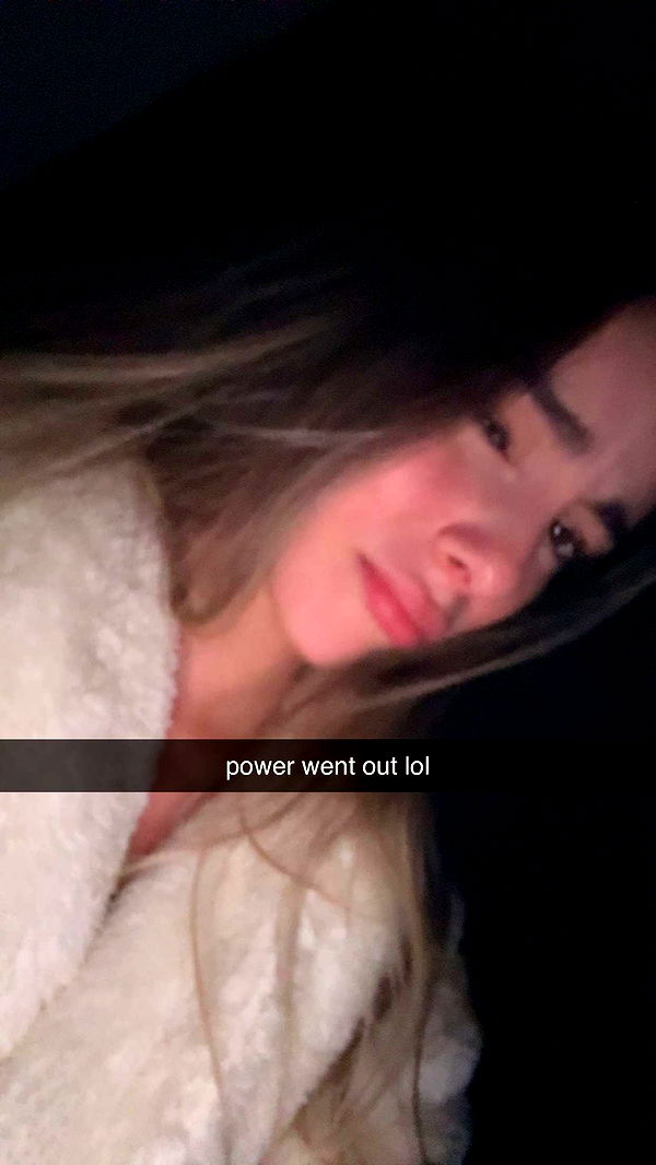 meelahrobbins image ~ Altpins