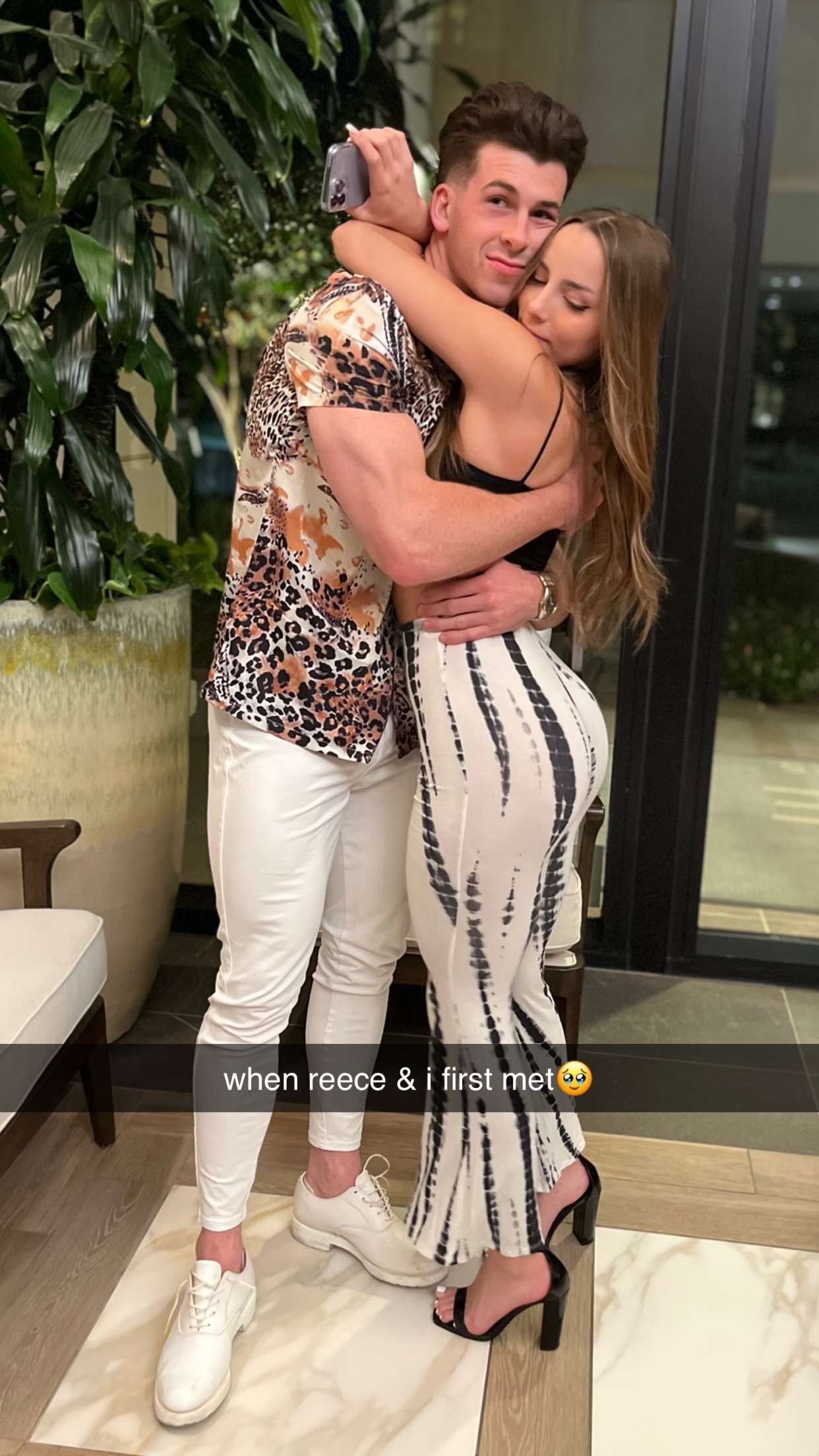 meelahrobbins snapchat image archive image