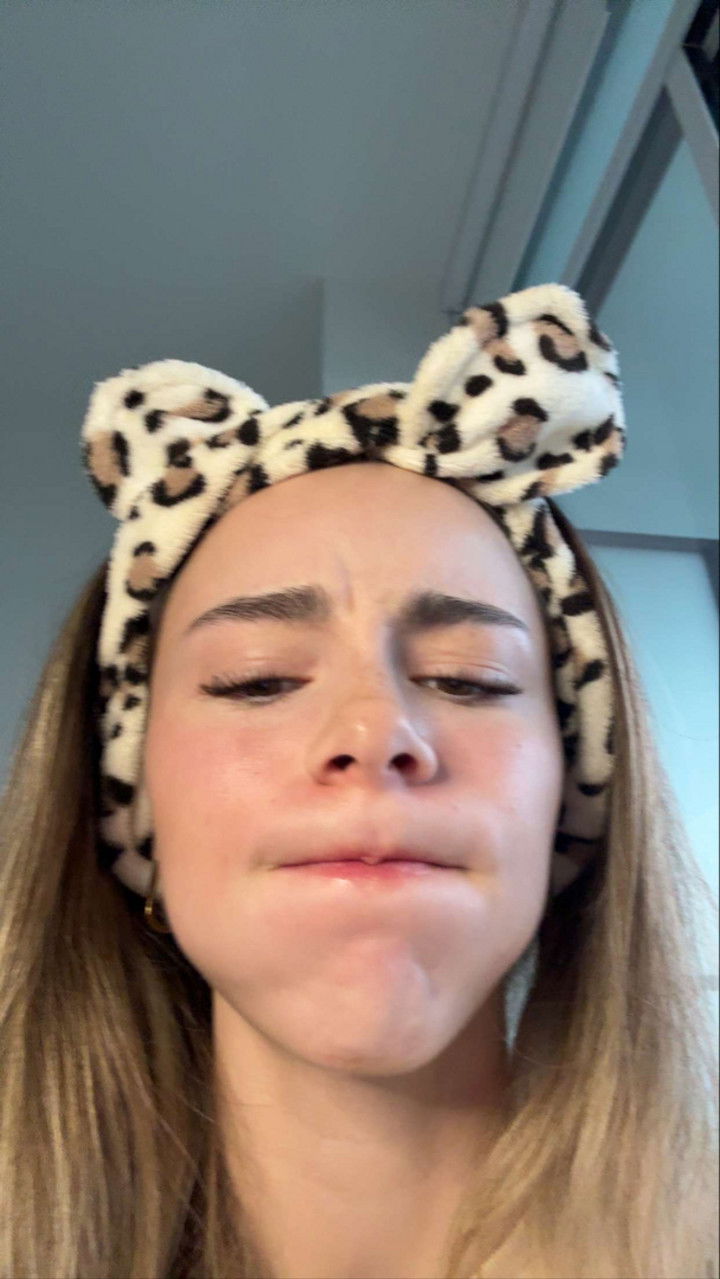 meelahrobbins snapchat image archive image