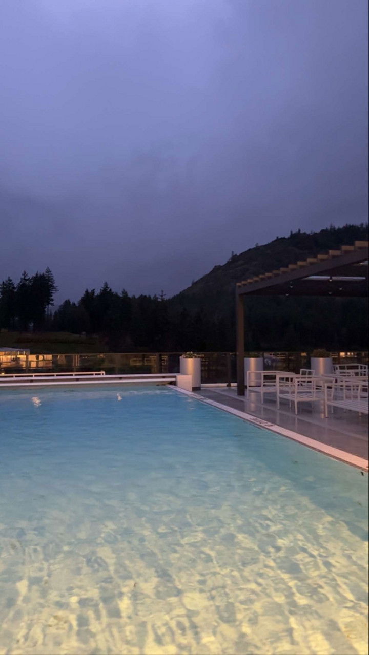 meelahrobbins snapchat image archive image