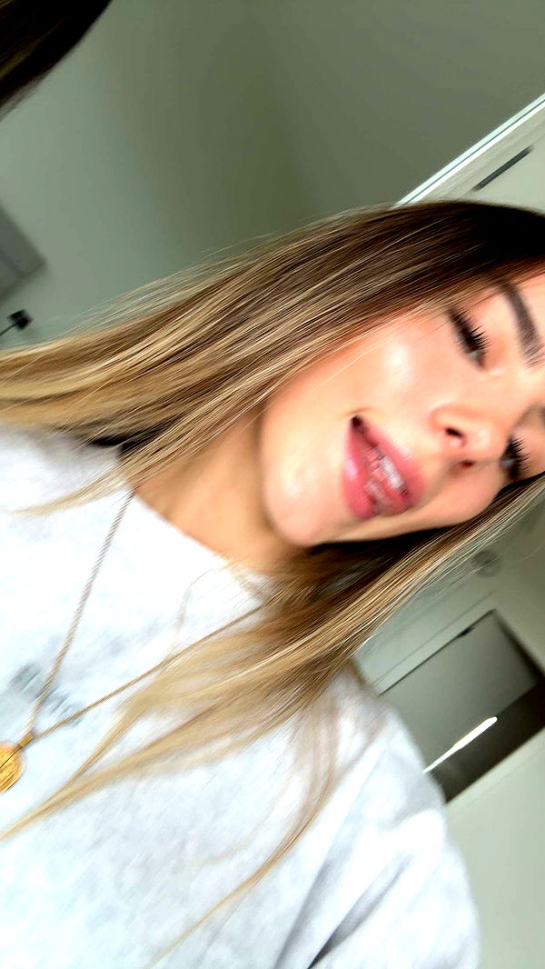 meelahrobbins image ~ Altpins