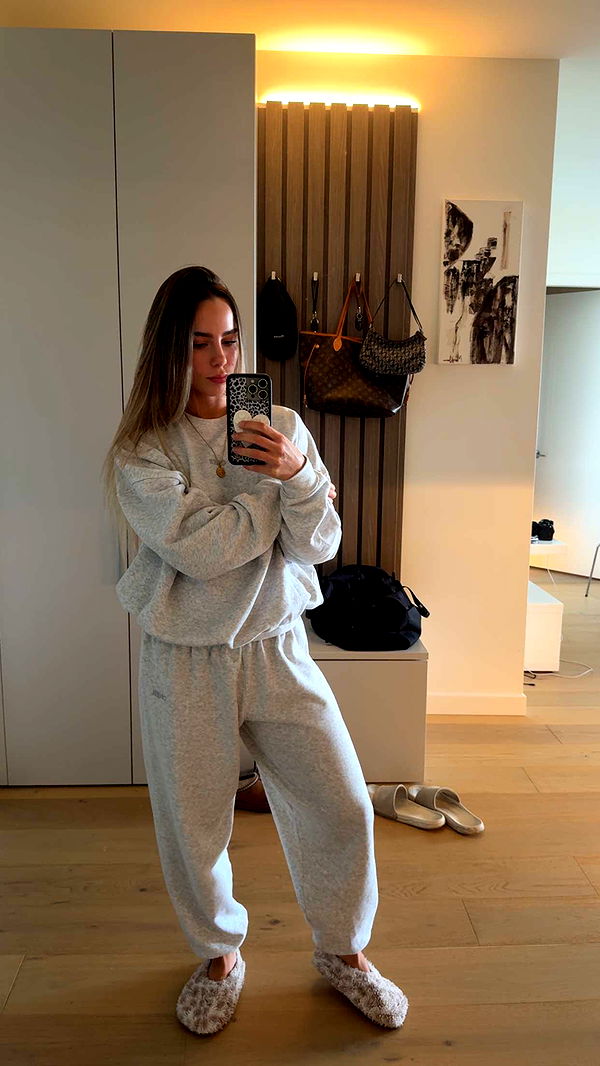 meelahrobbins image ~ Altpins