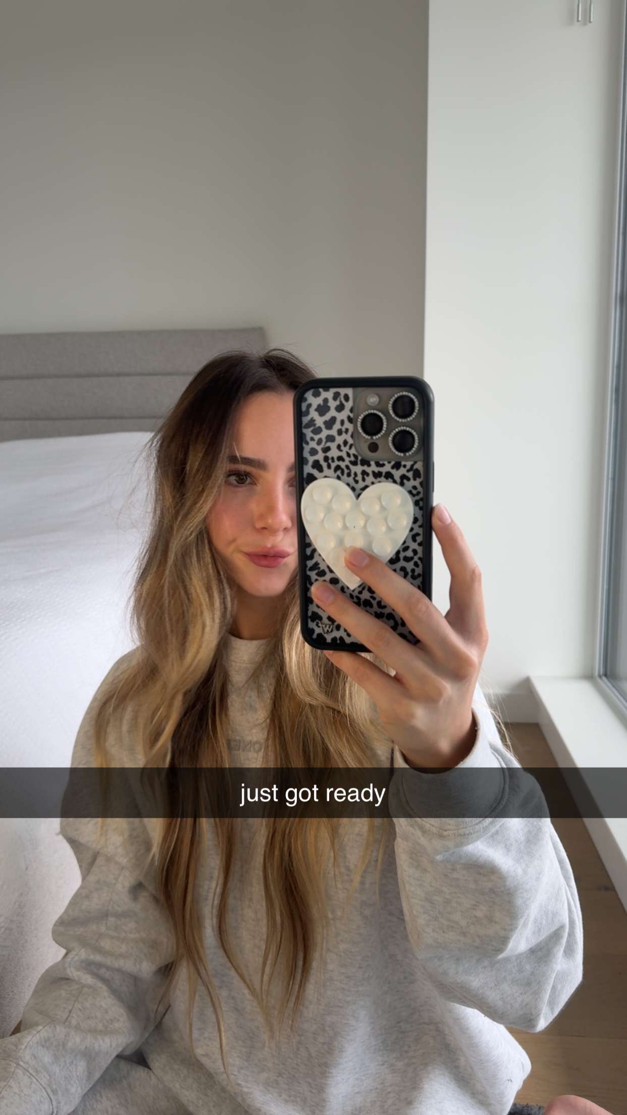 meelahrobbins snapchat image archive image