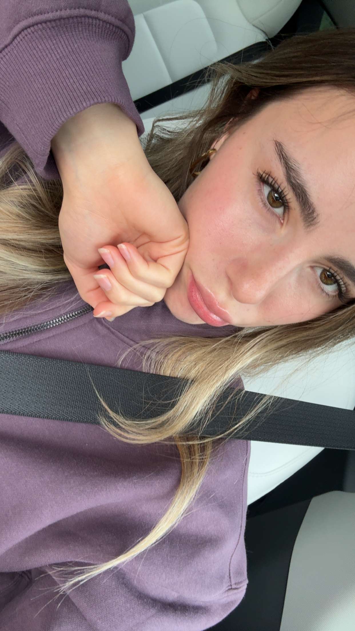 meelahrobbins snapchat image archive image