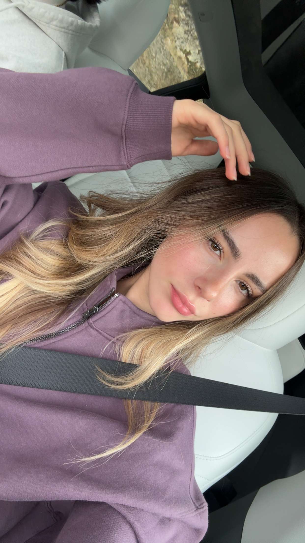 meelahrobbins snapchat image archive image