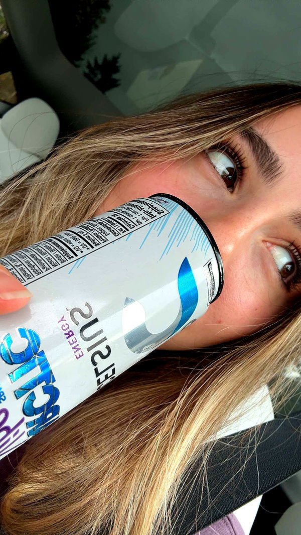 meelahrobbins image ~ Altpins